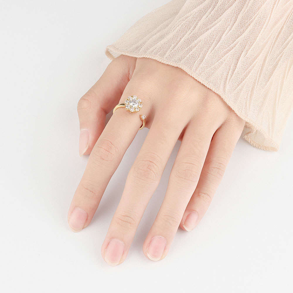 Zirconia Gold Cluster